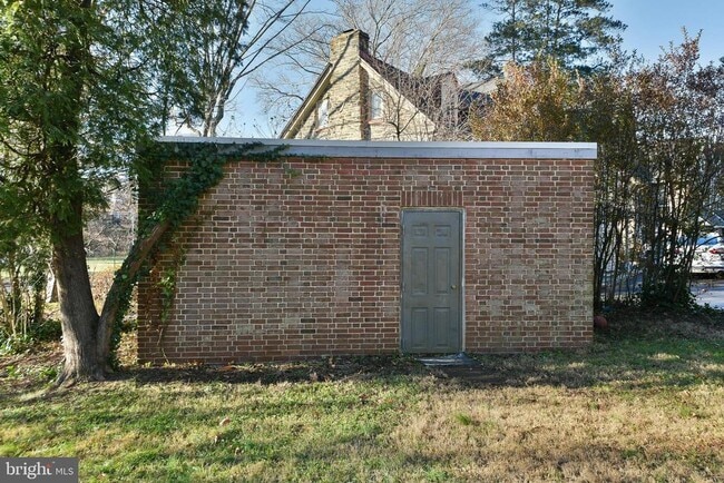 Building Photo - 8106 Cadwalader Ave