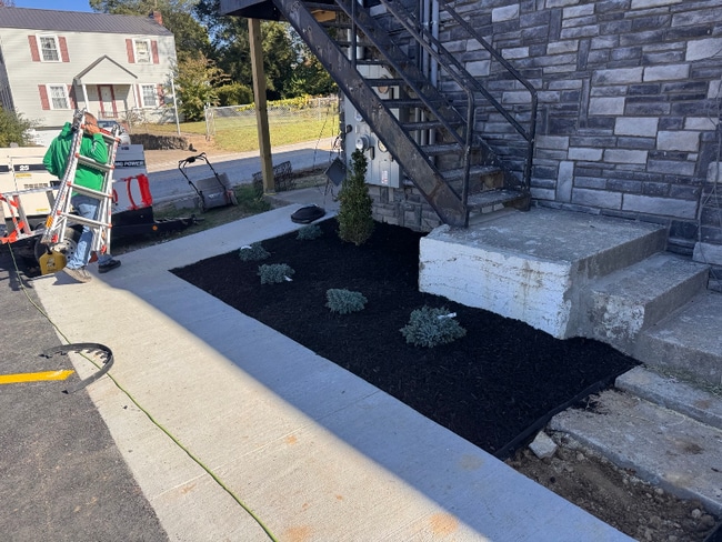 Building Photo - 404 High St