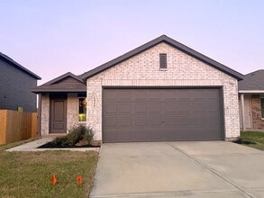 Building Photo - 1520 Crowson Rdg