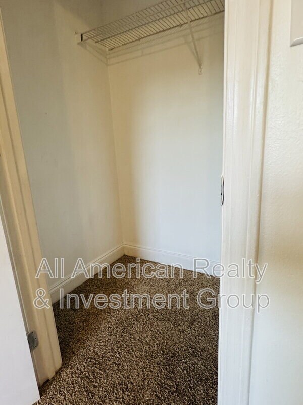 Building Photo - 603 Red Fern Rd