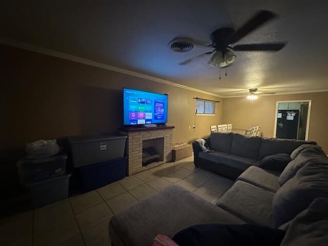 Building Photo - 1702 Cortez St