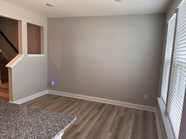 Building Photo - New 3 Bedroom 2.5 Bathroom Townhouse with ...