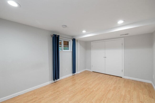 Building Photo - 1703 NE 91st St