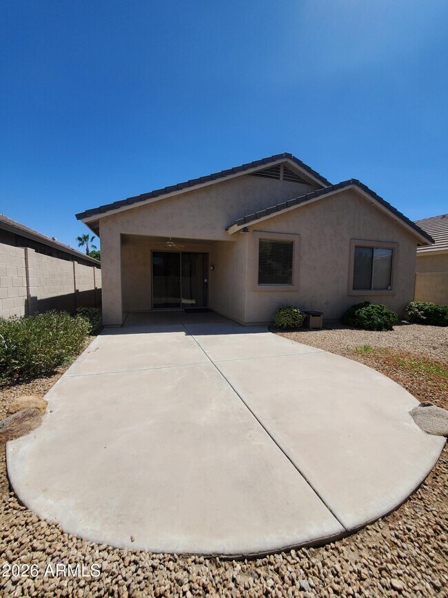 Building Photo - 2430 E Darrel Rd