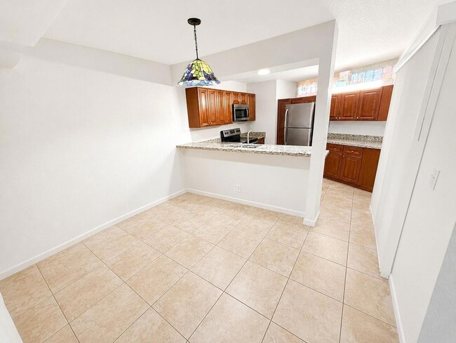 Building Photo - 8344 Trent Ct
