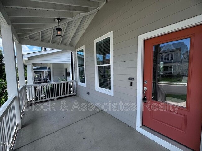 Building Photo - 440 Douglas Falls Dr