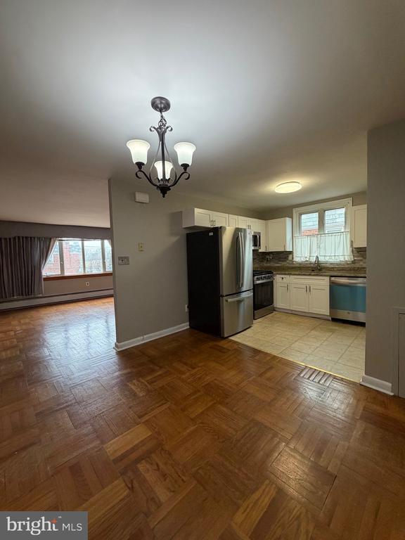 Building Photo - 8523 Mansfield Ave