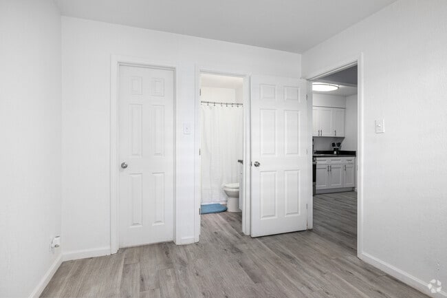 1BR, 1BA - 368SF - Bedroom - Altitude 405