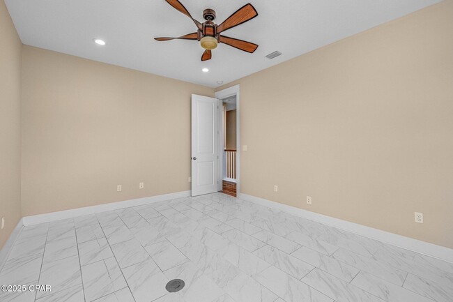 Building Photo - 3216 Veranda Ave