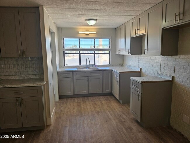 Building Photo - 1113 W Corinthian Cir