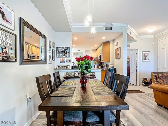 Building Photo - 11971 Champions Green Way