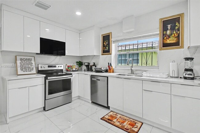 Building Photo - 2145 NW 133rd St