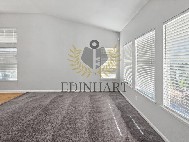 Building Photo - 5774 N State St