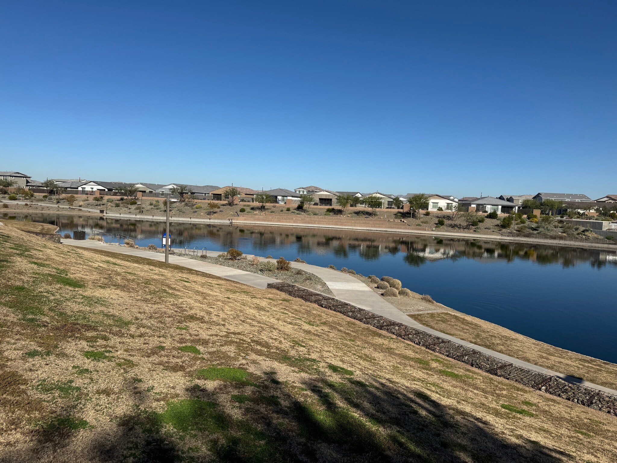 Building Photo - 9431 E Static Ave