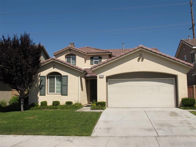 Primary Photo - Four Bedroom Three Bathroom Home in Murrieta!