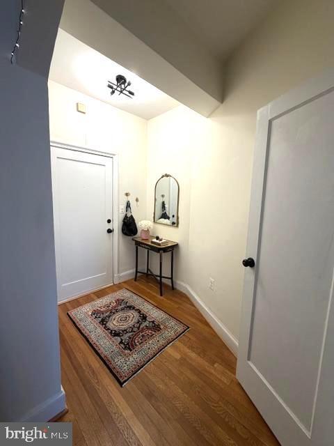 Building Photo - 2040 Belmont Rd NW