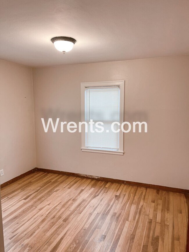 Building Photo - New home is a