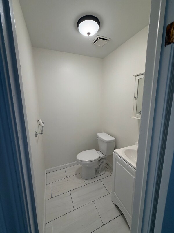 Building Photo - 5756 Rivermill Cir