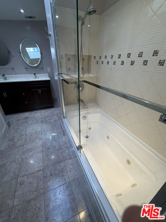 Building Photo - 1552 Crater Ln