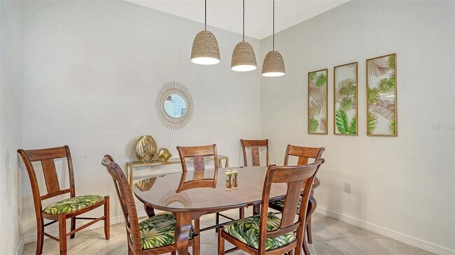 Building Photo - 12180 Wellen Golf St