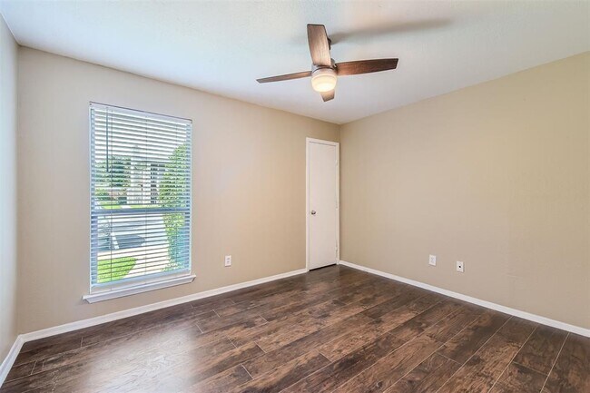 Building Photo - 10616 Mellow Meadow Dr