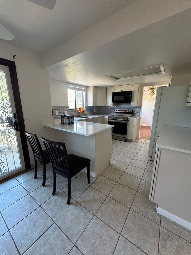 Building Photo - ---REMODEL---Single Family House in Arvada