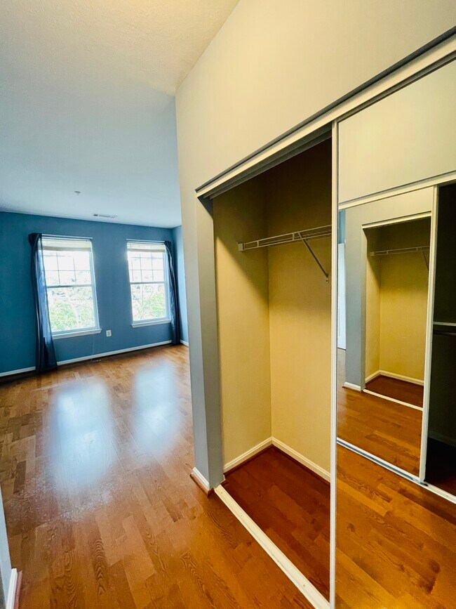 Building Photo - 11327 Aristotle Dr