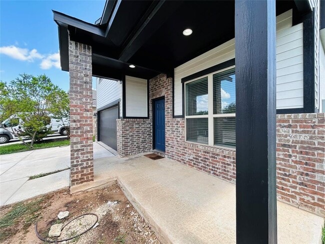 Building Photo - 1156 Capra Ln