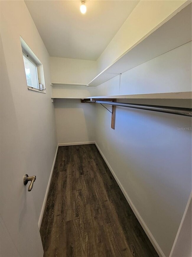 Building Photo - Charming 1/1 Duplex in St. Cloud – No HOA ...