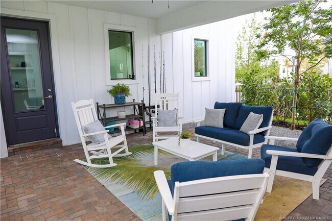 Building Photo - 950 SW Pr Ave