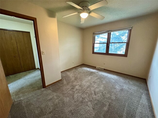 Building Photo - 4032 Canterbury Dr