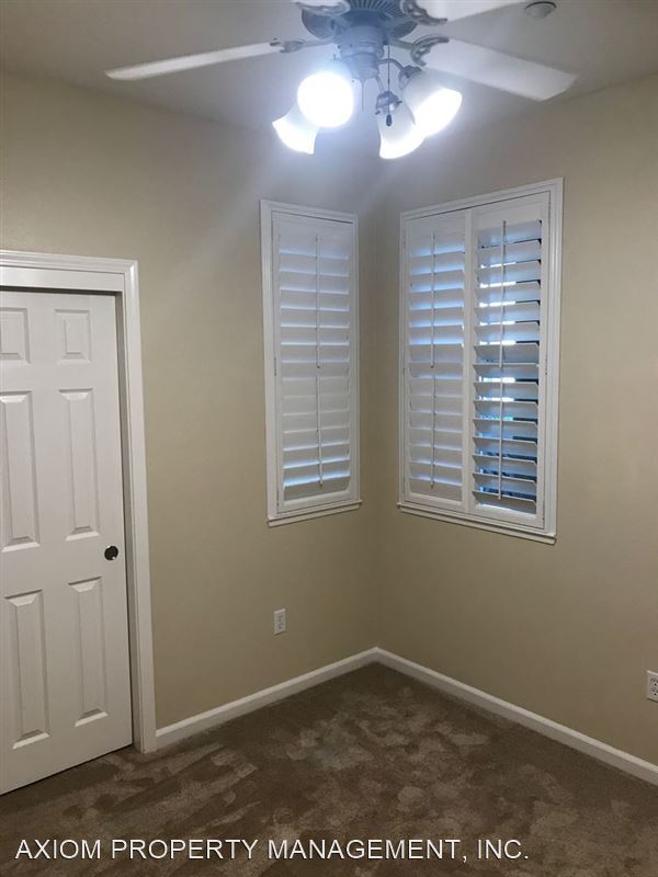 Building Photo - 1602 Hudson Cir
