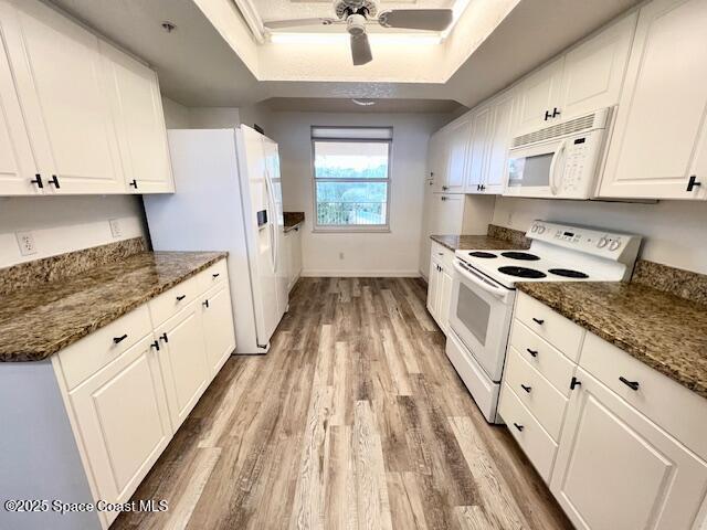 Building Photo - 102 Riverside Dr