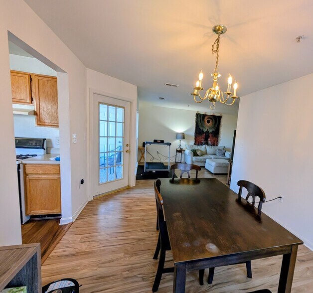 Dining Room - 9810 Leatherfern Ter