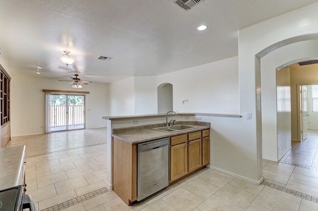 Building Photo - 3050 E Merlot St