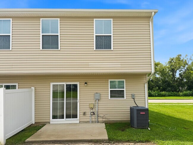Building Photo - 1241 Havenbrook Dr