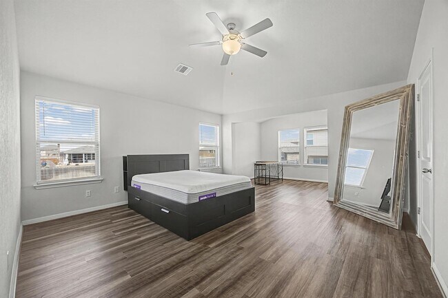 Building Photo - 5404 Bellissima Way