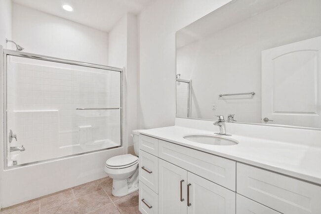 Building Photo - Beautiful newly built 4 bedroom, 3 bath home in the quiet, gated community of Westgate!