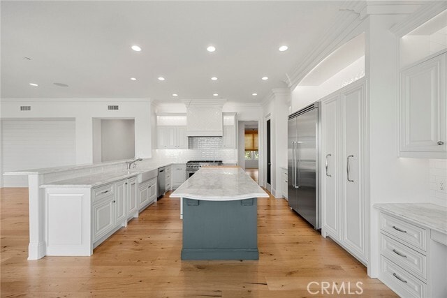 Building Photo - 2309 Skyline Dr