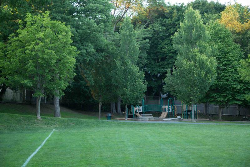 Building Photo - 102 Franklin St