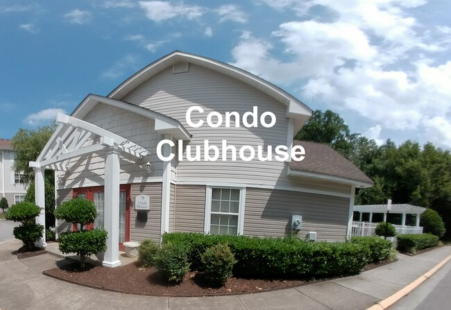 Building Photo - 908 Southmoor Dr