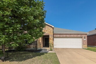 Building Photo - 1724 Gayla Creek Dr