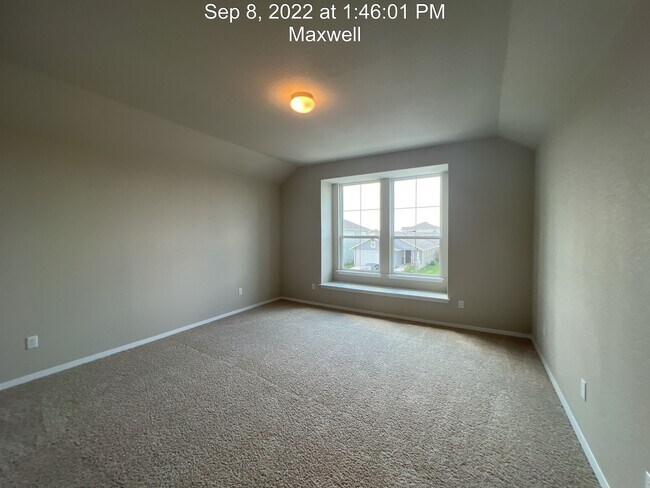 Building Photo - 194 Living Reef Dr