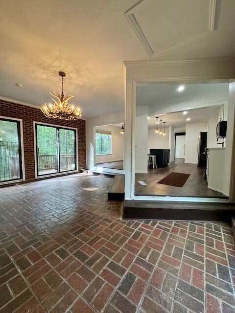 Building Photo - Beautiful 4 bed -2.5 Bath in South Charlotte