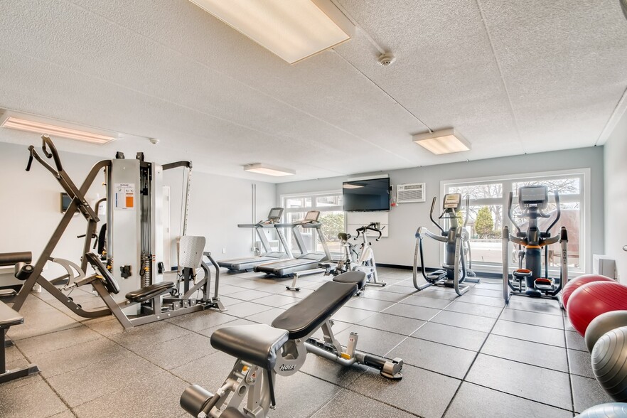 Exercise Room - 4860 Park Commons Dr