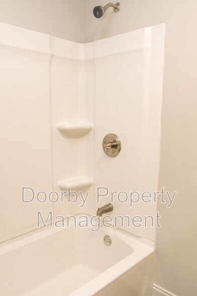 Building Photo - 512 Deck Dr