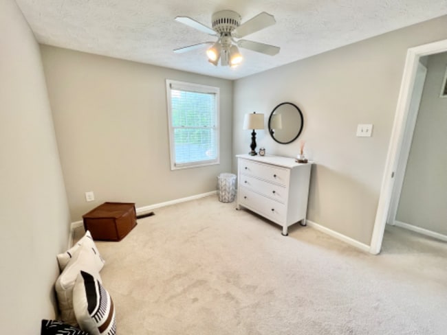 Building Photo - 7821 Edmunds Way