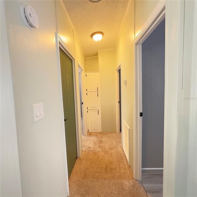 Building Photo - 6834 Glen Meadow Dr