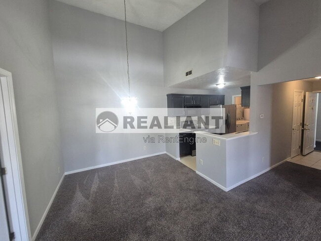 Building Photo - 10136 Carnation Ct