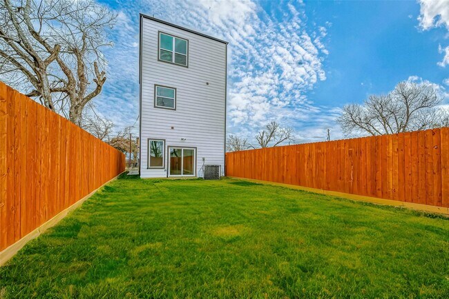 Building Photo - 3624 Goodhope St